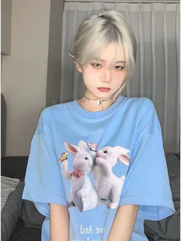 Deeptown Kadın Pamuk Baskı T-shirt Kawaii Sevimli Tavşan Grafik Tees Anime Harajuku Kısa Kollu Üstleri Kadınlar için Moda Kpop Yeni