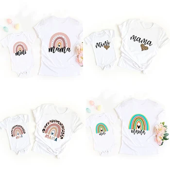 Gökkuşağı Anne Kızı Eşleştirme Giyim Yaz Aile Kıyafetleri Anne Gömlek Bebek Bodysuit Bebek Kız Duş Hediye Yeni Anne Mevcut