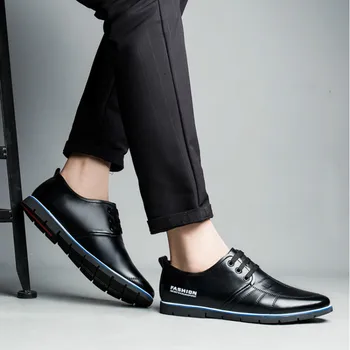 Moda erkek ayakkabısı Bahar deri ayakkabı Erkekler Dantel-Up Rahat Tekne Ayakkabı El Yapımı Retro Deri Ayakkabı Siyah Artı Boyutu 45 46 47