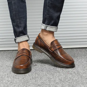 Yeni Trend Erkekler bağcıksız ayakkabı İngiliz Tasarım Bölünmüş Deri Nefes Erkekler Moccasins Loafer'lar Boyutu 38-44 Siyah Kahverengi